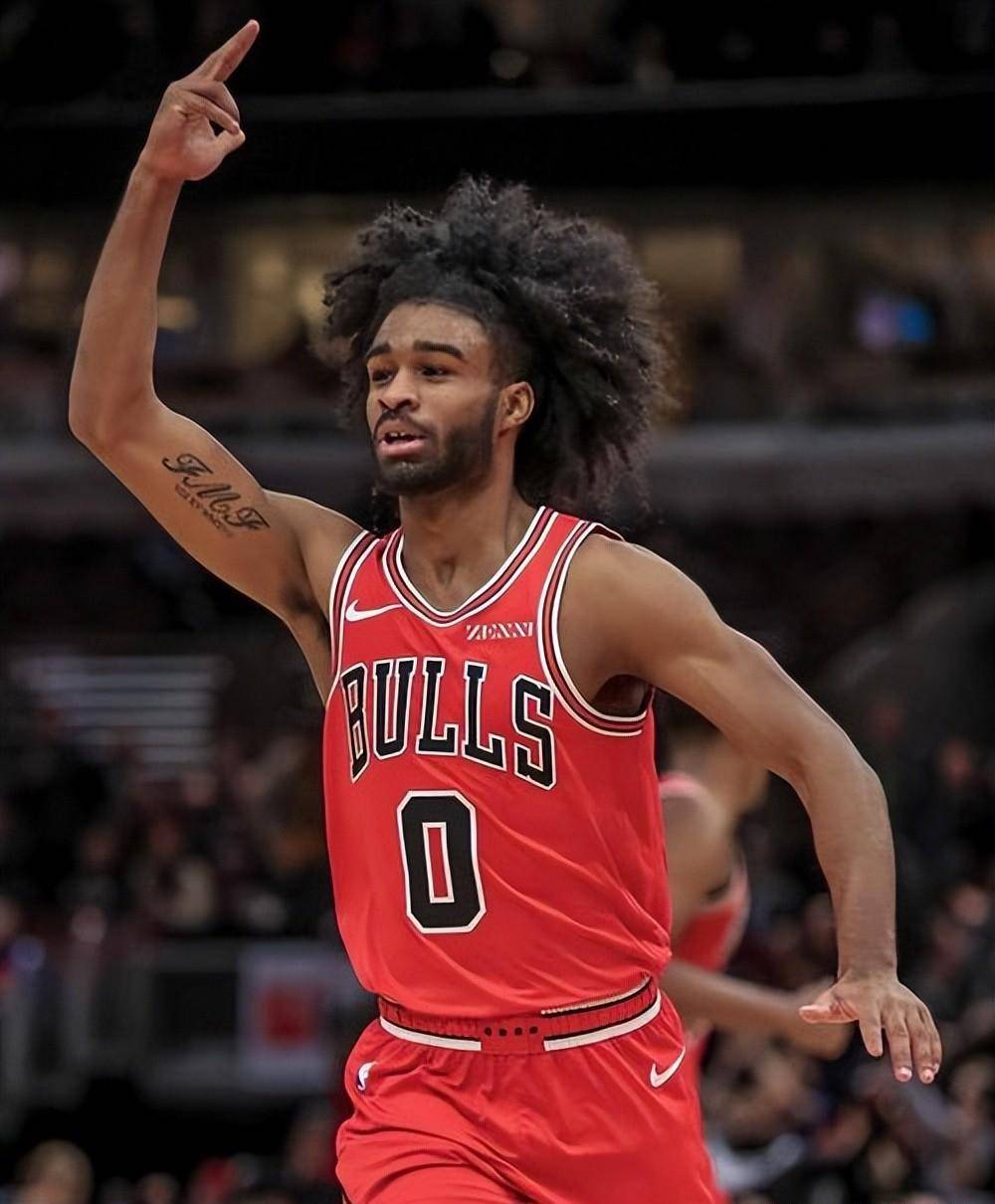 包含科维托娃连续十场比赛得分超过领先优势明显，公牛不断突破！的词条