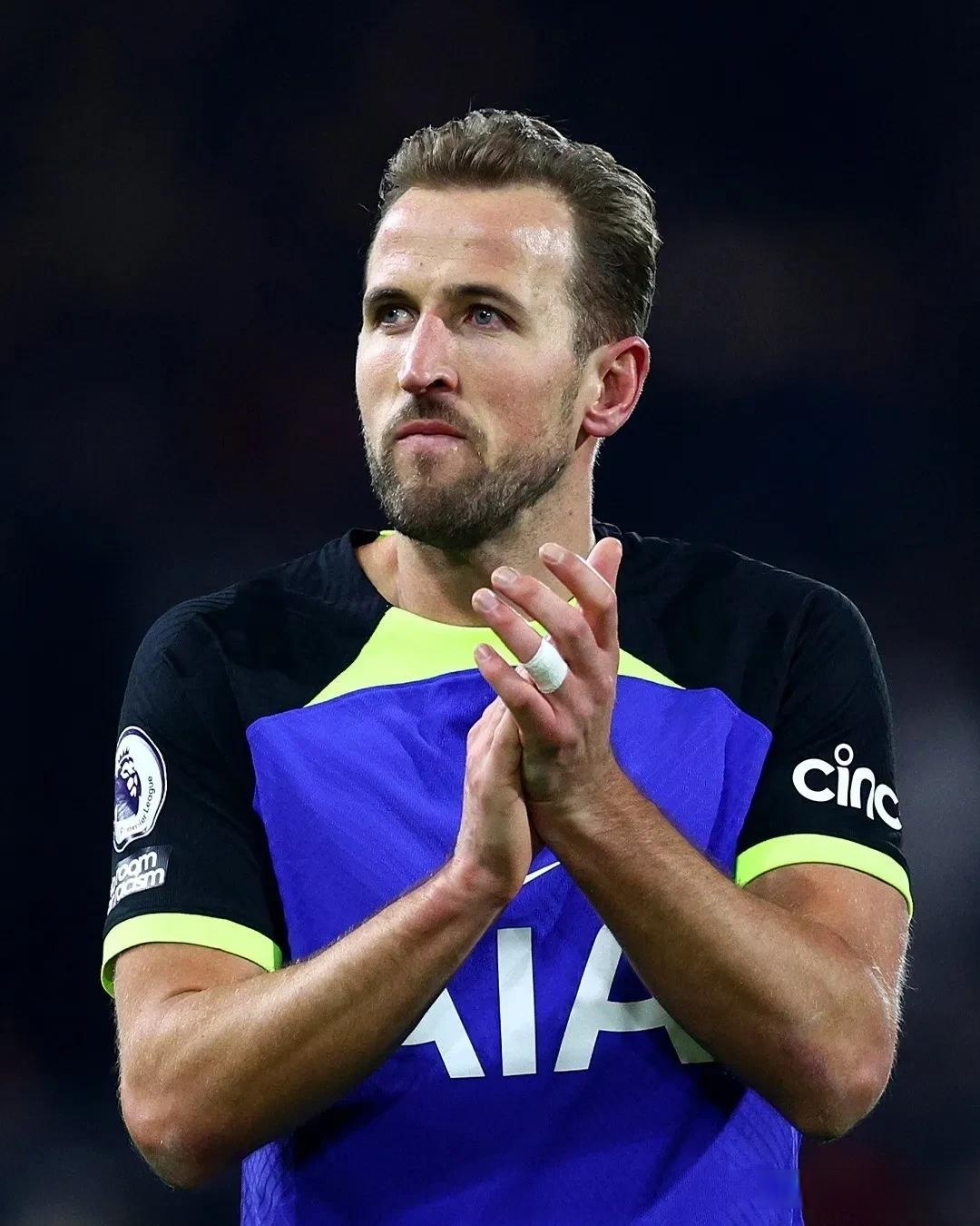 开云官方网页版-赛地聚焦——西甲冲刺阶段热度飙升；密尔沃基雄鹿单刀错失；悬念犹存；控场能力受关注的简单介绍-开云官方网页版